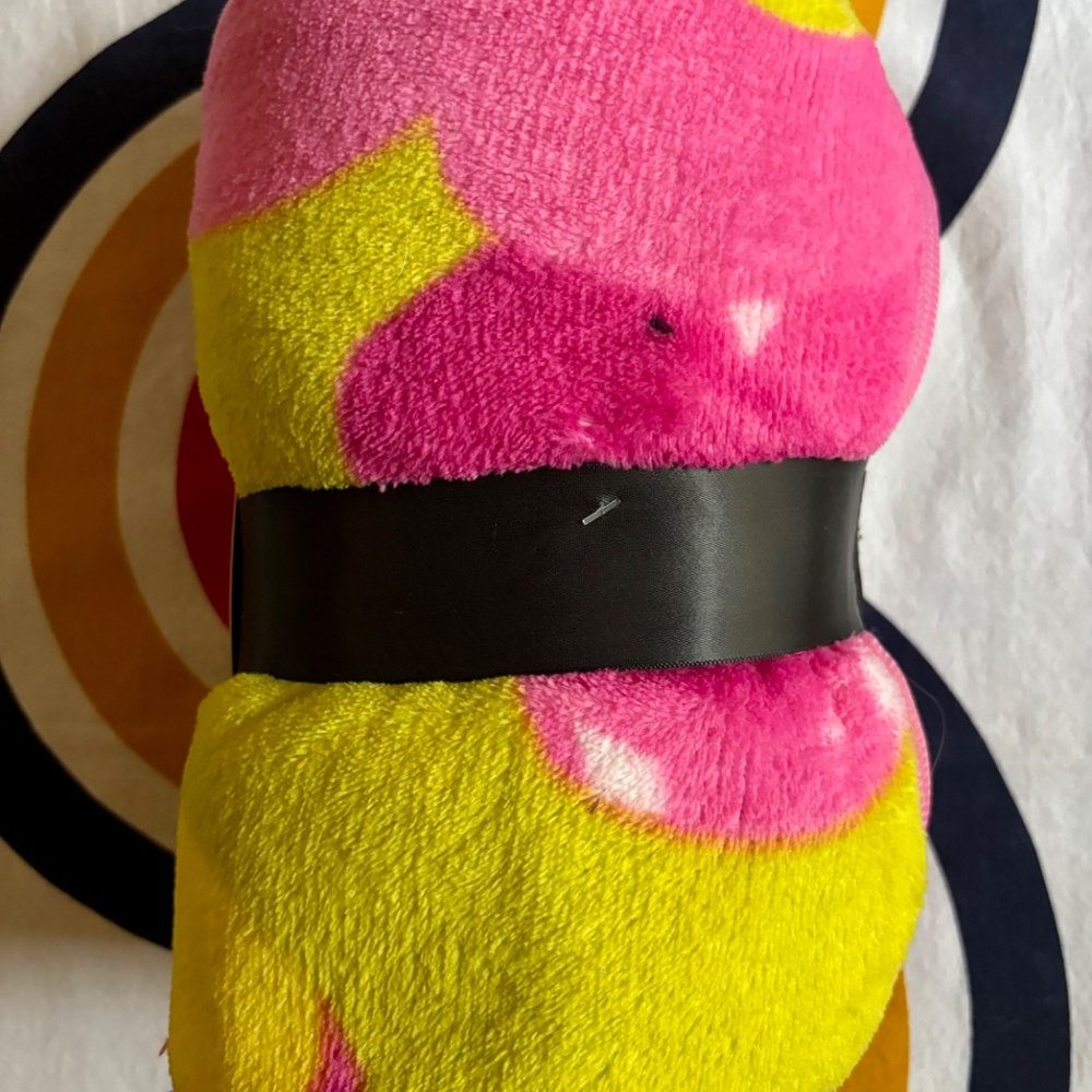 LEGO BUNDLE OF 5  Butterfly Girl items: Plush, Throw, Keychain, Landyard, Bag. - Picture 8 of 10